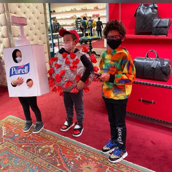 💯 %❤️authentic ❤️versace❤️hoody’s swearte multicolor brand new he used 2/3 time - Picture 14 of 14